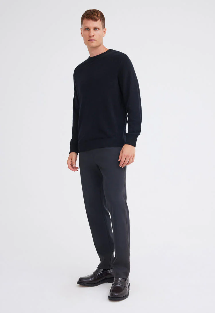 Beckham Sweater - Black - Image 4