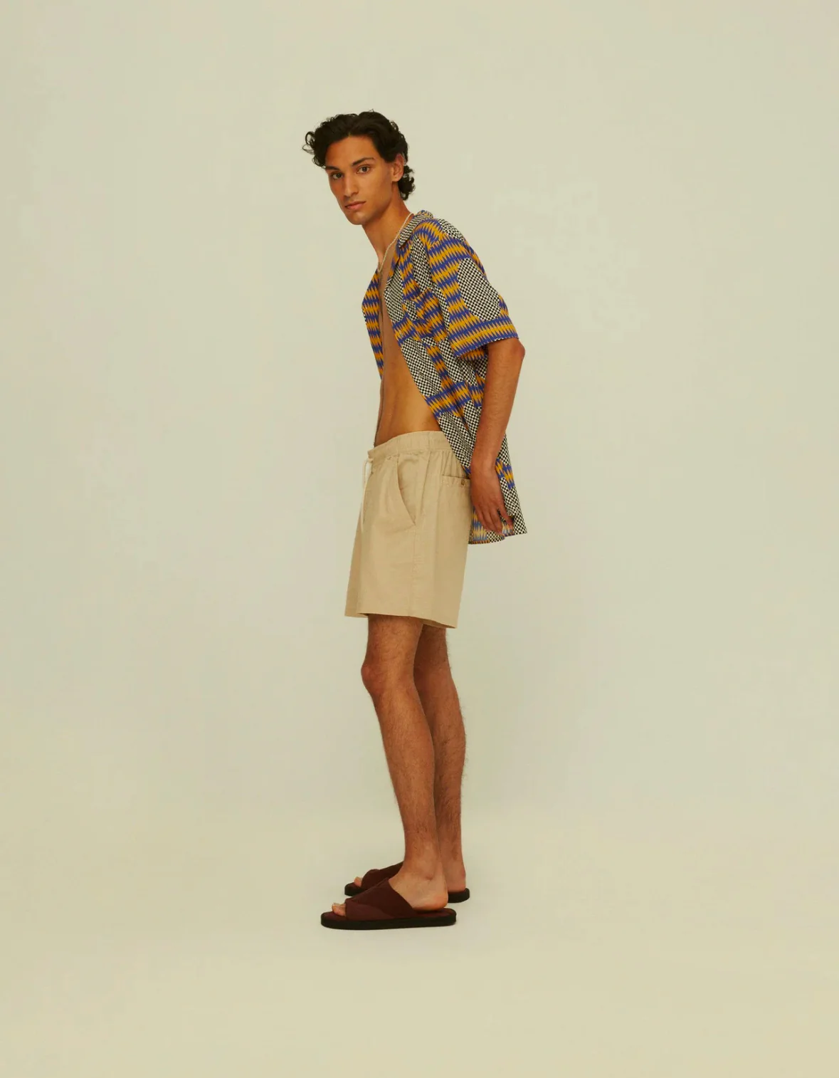 Beige Linen Shorts - Image 3