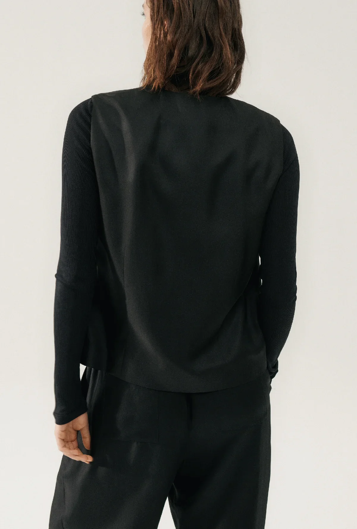 Twill Slouch Vest Black - Image 4
